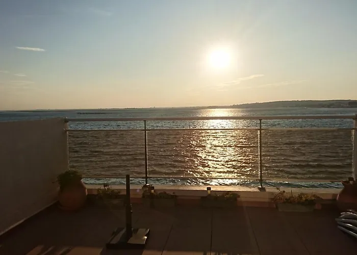 T2 à Balaruc-les-bains, Vue Sur L'étang, Climatisé, Parking Privé, Wifi - Fr-1-503-142 Appartamento *